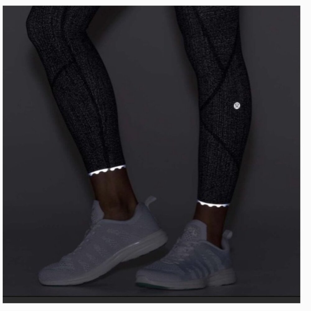 Lululemon Tight Stuff Tight II Leggings -  Size 6 - Picture 4 of 16